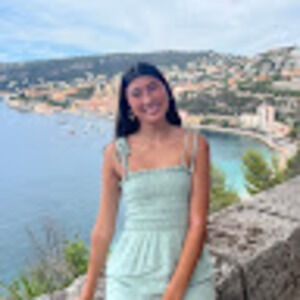 Meet your Posher, Olivia